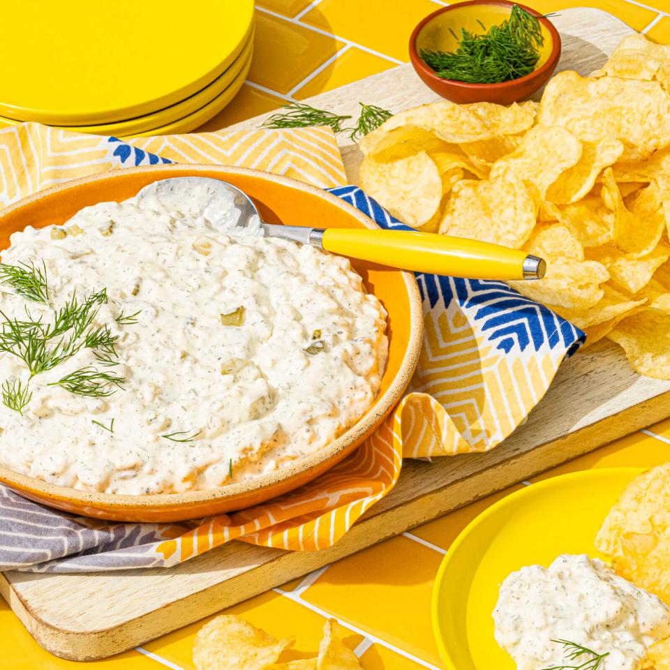 LAY'S® Dill Pickle Dip
